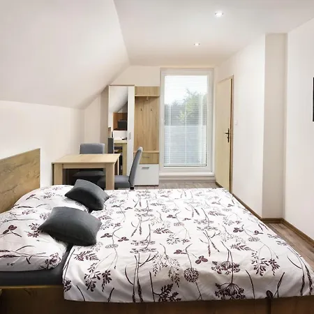 Andris Apartment *